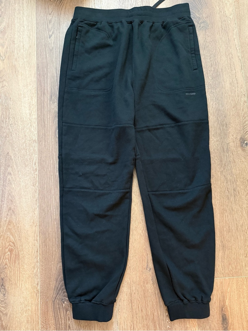 Brand new Undefeated black sweatpants / joggers size Large
